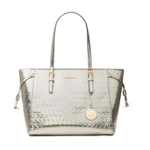 Michael Kors Voyager Logo Champagne NEW